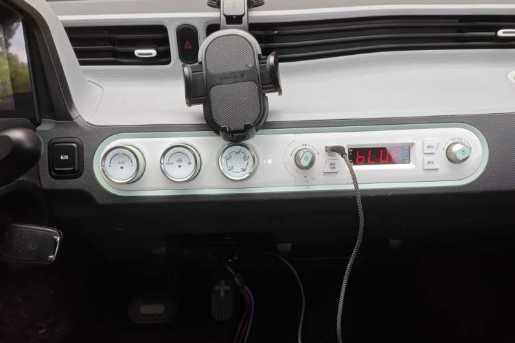 Used Wuling Hongguang MINIEV 2021 Macaron Fashion Edition Lithium-Ion Battery