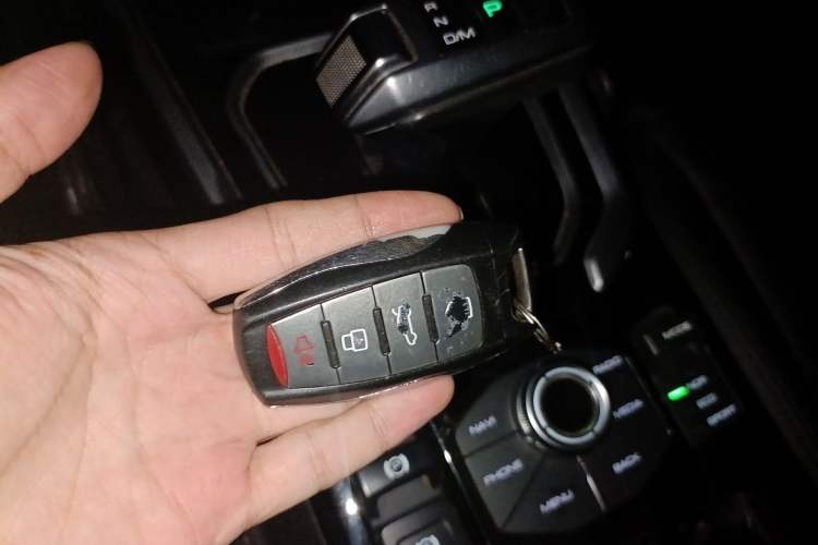 Used Haval H6 2017 Blue Label 2.0T Automatic Two-Wheel Drive Smart Edition
