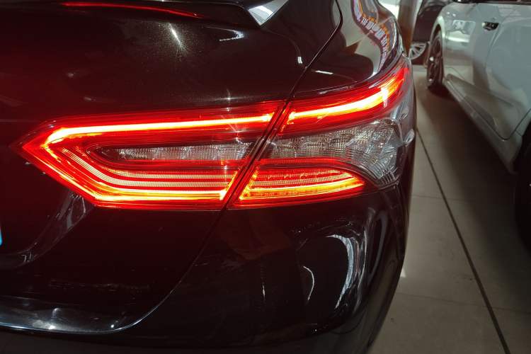 Used Toyota Camry 2022 2.0S Knight Edition