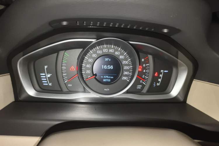 Used Volvo S80L 2014 2.0T T5 Intelligent Luxury Edition