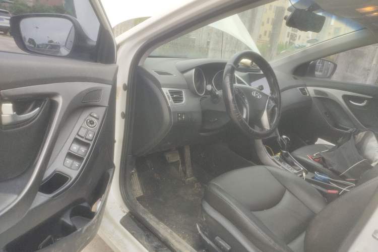 Used Hyundai Elantra (5th Generation / Langdong) 2015 1.6L Automatic Leading Model Driver Seat