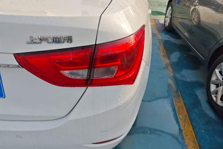 Used Buick GT 2017 15N Automatic Elite Version Exterior 3