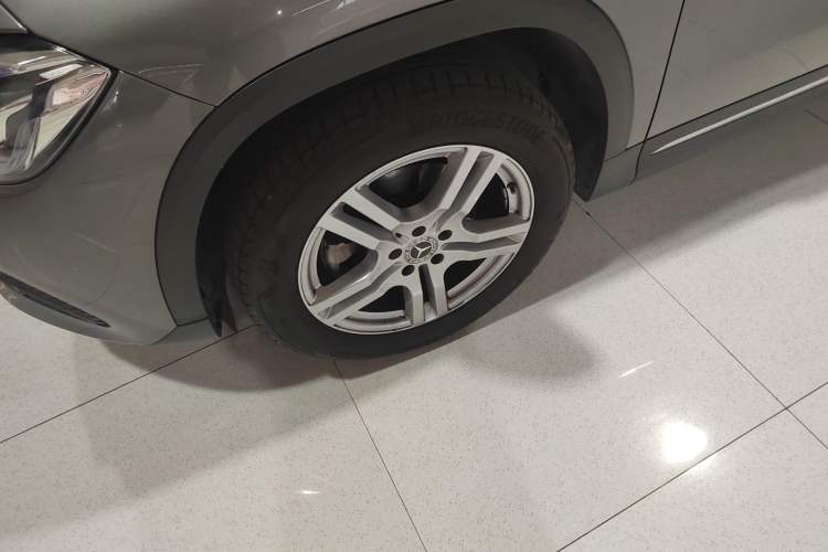 Used Mercedes-Benz GLA 2022 Second Facelift GLA 200 Left Front Wheel Hub