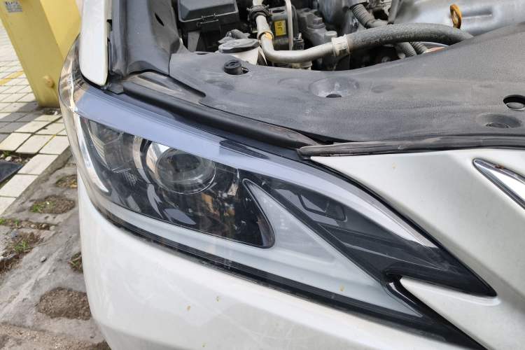 Used Lexus ES 2018 200 Excellence Edition China VI Standard
