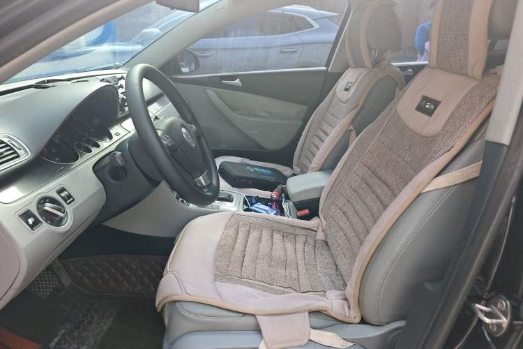 Used Volkswagen Magotan 2011 1.4 TSI Elite Edition Left Front Seat