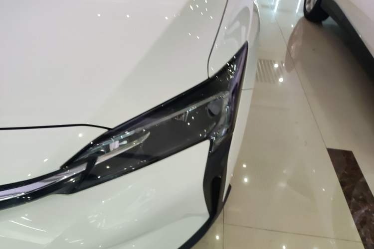 Used Buick Velite 6 2023 430km Range Commuter Version
