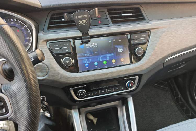 Used Geely Auto Vision X3 2017 1.5L Manual Luxury Model
