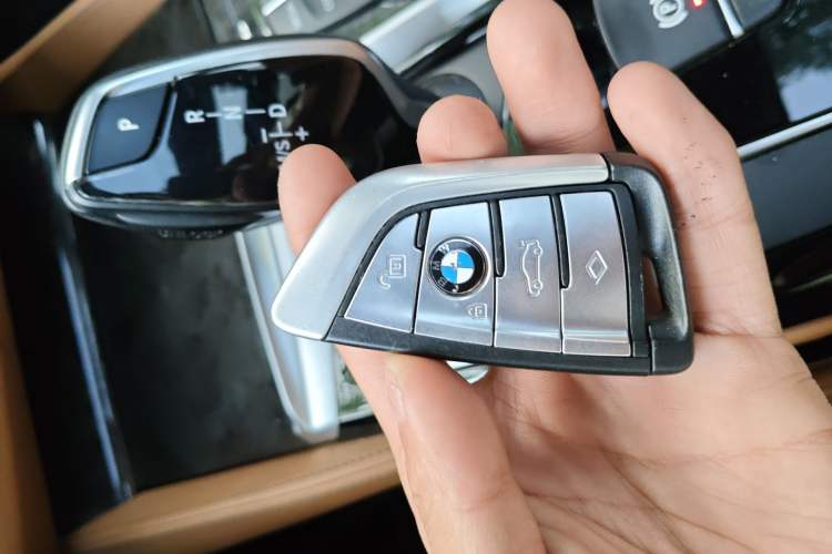 Used BMW 5 Series 2018 Restyled 530Li Luxury Edition M Sport Package
