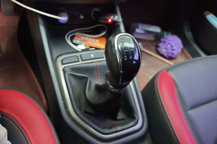 Used CHANGAN Eado 2016 1.6L Manual Junku Model
