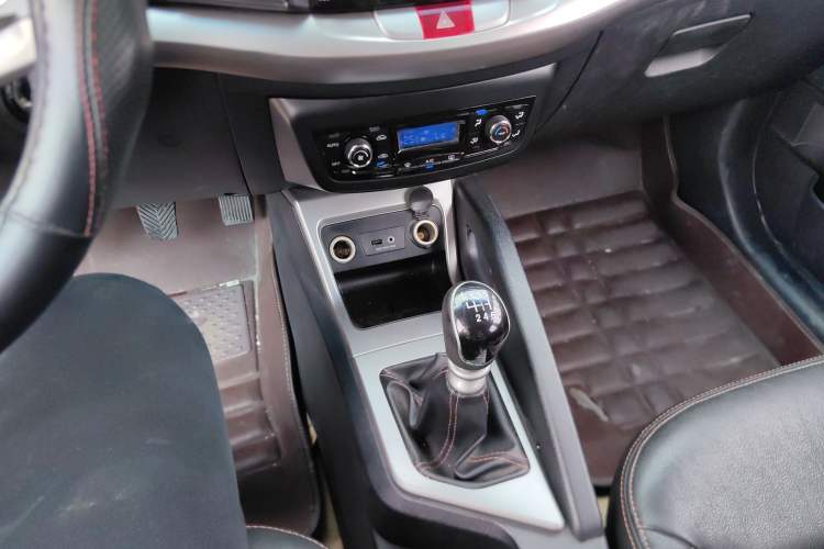 Used JAC Refine S3 2014 1.5L Manual Luxury Smart Model
