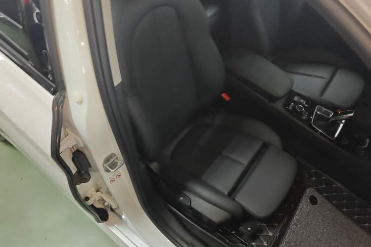 Used BMW 1 Series 2020 125i Leading Model M Sport Package