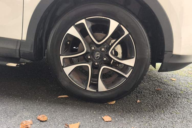 Used Soueast DX7 2015 1.5T Automatic Luxury Model
