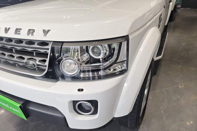 Used Land Rover Discovery 2015 3.0 SC V6 HSE Left Front Headlight