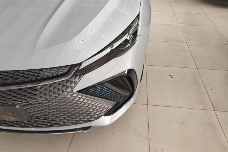 Used Geely Auto Emgrand L HiP 2022 1.5TD-DHT Pro 100KM Super Rui
