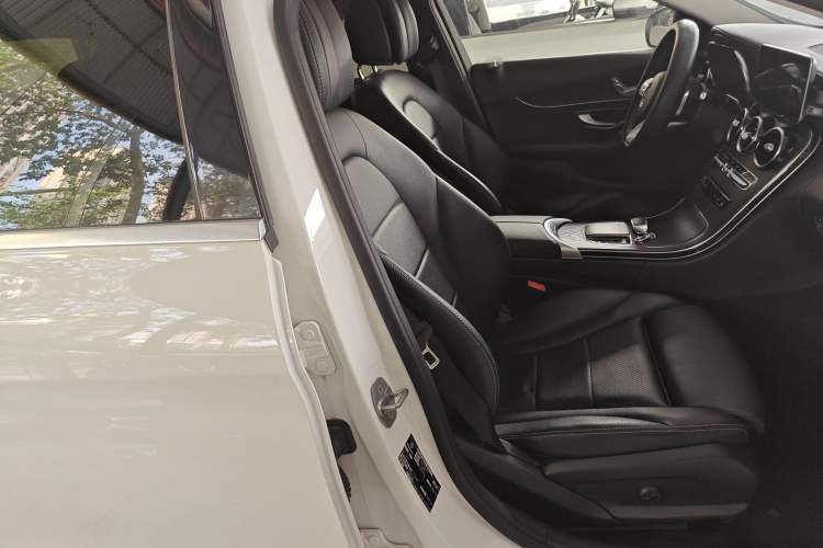 Used Mercedes-Benz C-Class 2021 C 200 L Fashion Edition Sport Version Right Front Seat