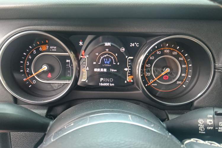 Used Jeep Wrangler 2018 2.0T Sahara Four-Door Edition Instrument Cluster