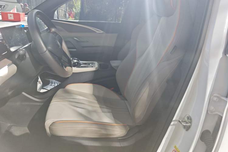 Used BYD Song Pro New Energy 2024 HONOR Edition DM-i 71KM Navigation Model Left Front Seat