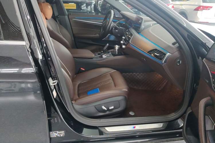 Used BMW 5 Series 2022 Restyled 530Li Leading Edition M Sport Package