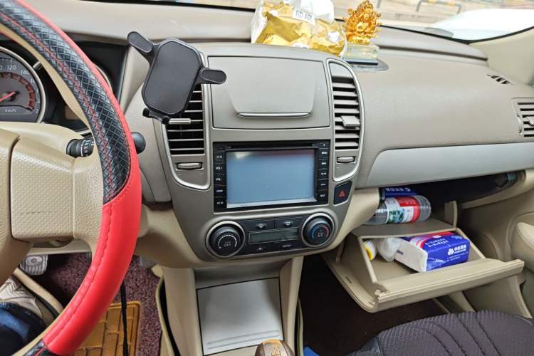 Used Nissan Sylphy 2012 Classic 1.6XE Manual Comfort Edition Audio And AC Panel