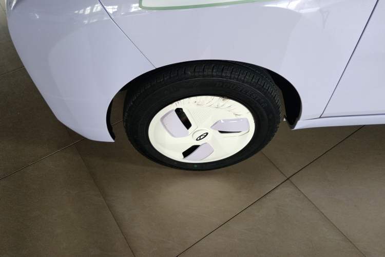 Used Chery QQ Ice Cream 2022 120km Conical Shape Lithium Iron Phosphate
