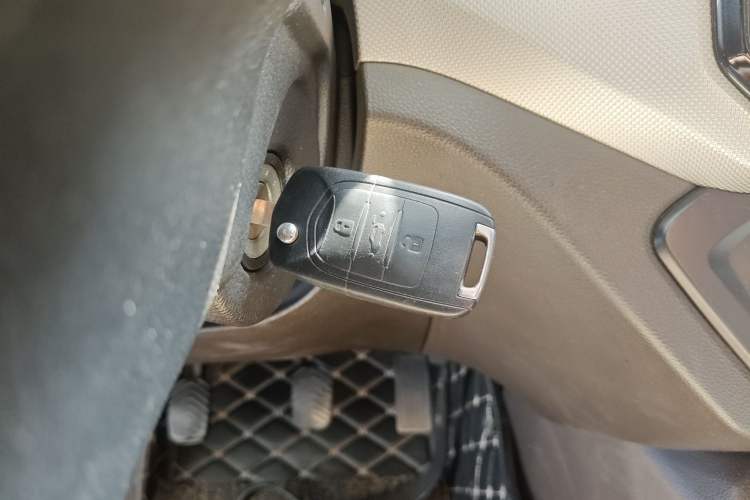 Used Wuling Hongguang 2019 1.5L S Comfort Edition China VI LAR Vehicle Key