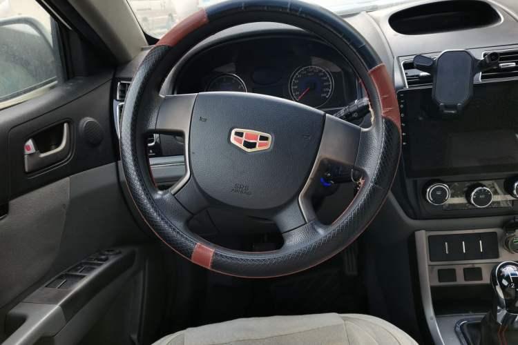 Used Geely Auto Classic Emgrand 2013 Sedan 1.5L Manual Entry-Level Model
