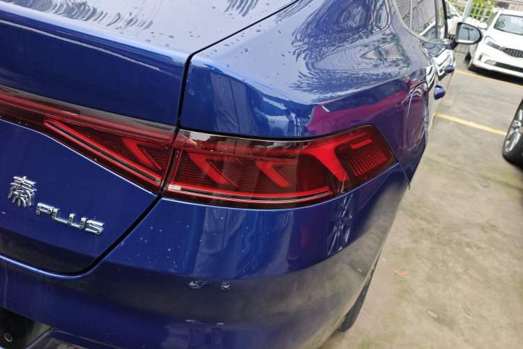 Used BYD Qin PLUS 2021 DM-i 55KM Flagship Model Right Rear Taillight