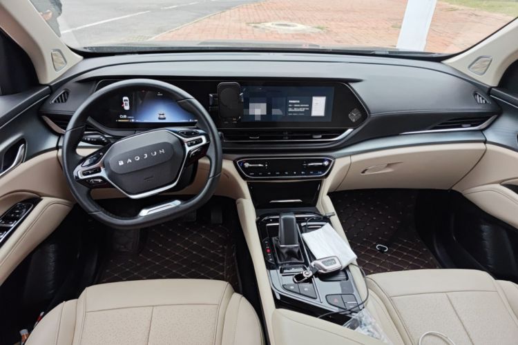 Used Baojun RS-7  Center Console