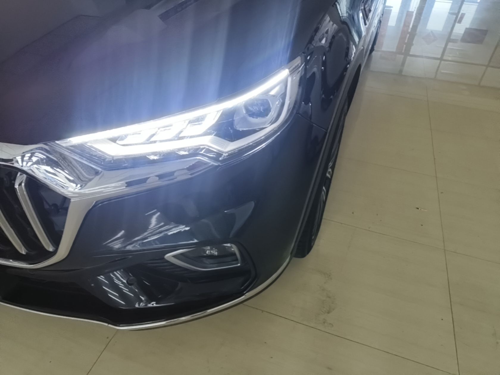 Hongqi HS5 2022 Facelifted Version 2.0T Smart Connect Flagship All-Wheel-Drive Edition — снимка 8