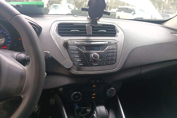 Used Ford Escort 2019 Revised 1.5L Automatic ZhiXiang Version (Tire Pressure Monitoring) China VI Standard
