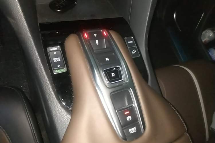 Used Honda UR-V 2023 370TURBO Two-Wheel-Drive Luxury Edition