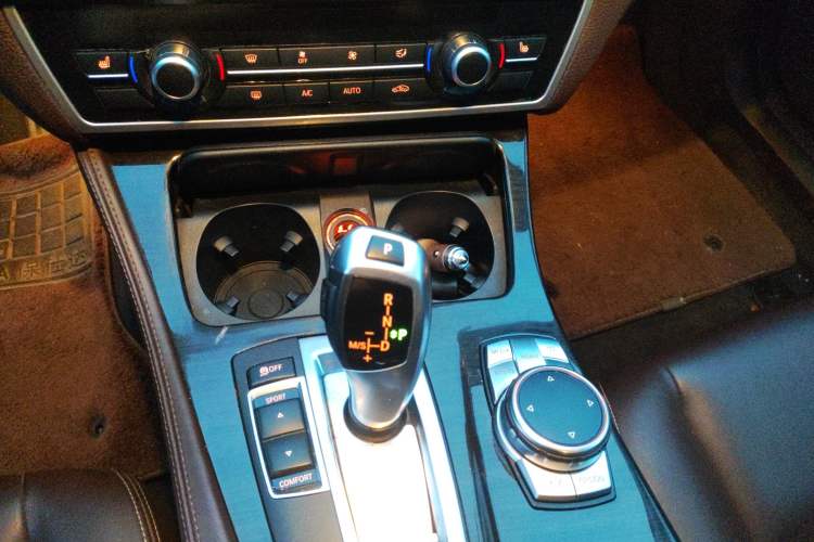 Used BMW 5 Series 2014 525Li Luxury Design Package Gear Lever