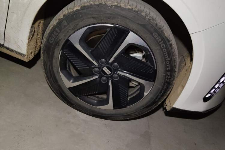 Used Geely Galaxy L6 2023 60km PLUS