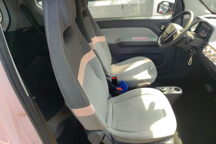 Used Wuling Hongguang MINIEV 2021 Macaron Premium Model – Lithium Iron Phosphate Right Front Seat