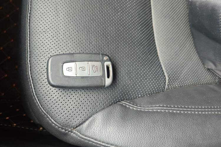 Used Hyundai Sonata 2014 2.4L Automatic Leading Edition China V Standard