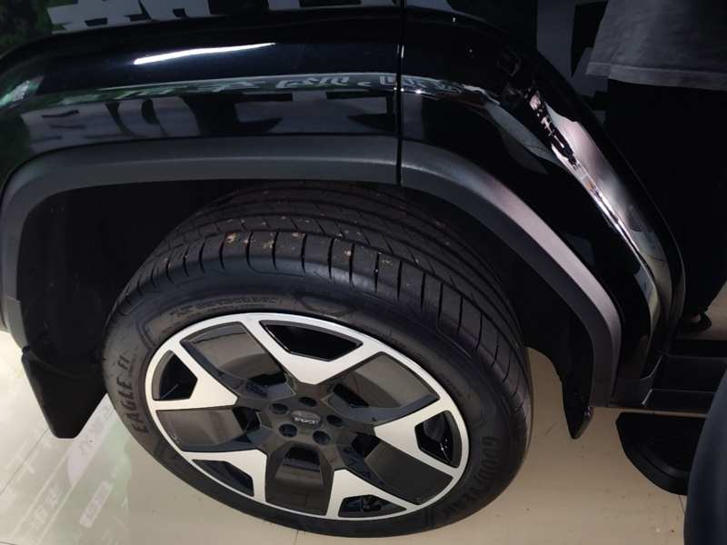 Used iCAR V27 2026 Model 200KM Four-Wheel Drive Falcon 500 — 25