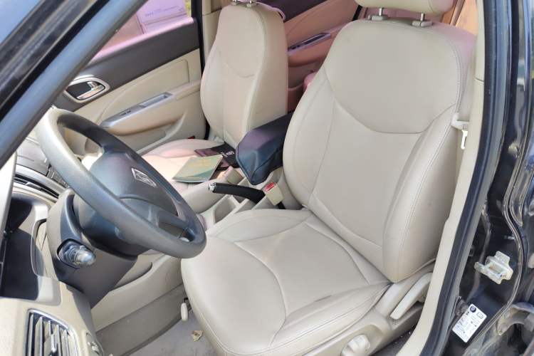 Used Baojun 630 2014 1.5L manual Comfort trim level
