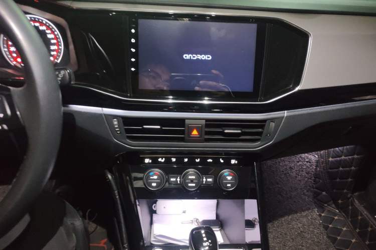 Used Volkswagen Tayron 2019 330TSI Two-Wheel Drive Luxury Model China VI Standard
