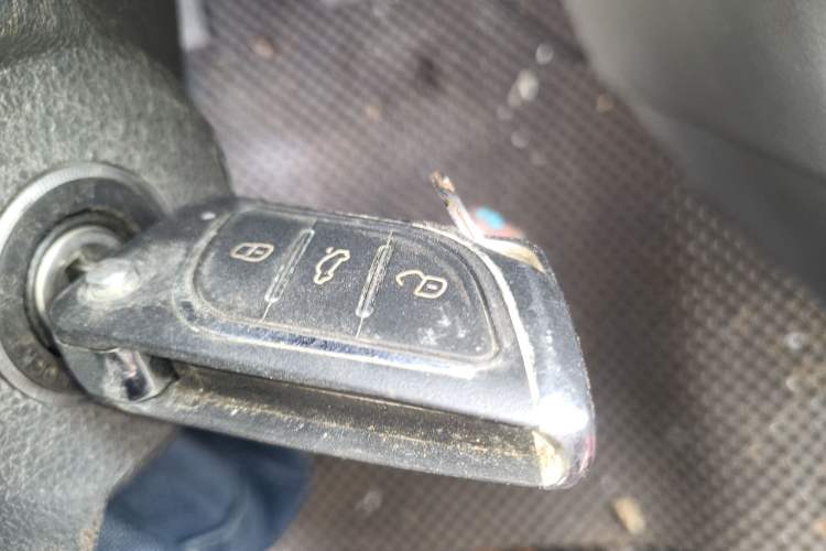 Used Foton Toano 2017 2.8T Facelifted E Van Short Wheelbase Equipped with 4J28TC3 Engine