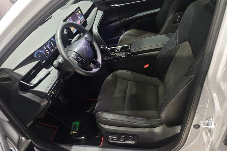 Used Toyota Camry 2024 Dual-Motor 2.0HS Sport Edition