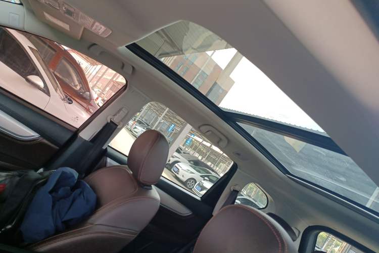 Used FORTHING Joyear X5 2017 Jingxiang Series 1.5T CVT Luxury Model
