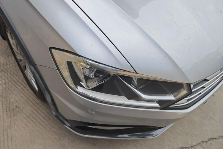 Used Volkswagen C-TREK 2017 230TSI DSG Comfort Version
