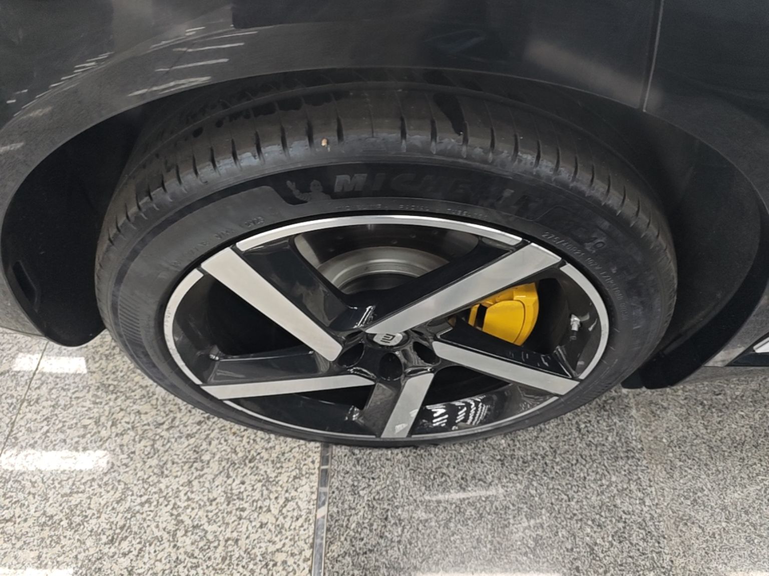 Xiaomi Auto YU7 2025 Ultra-Long Range High-Performance All-Wheel-Drive Max Edition — снимка 11