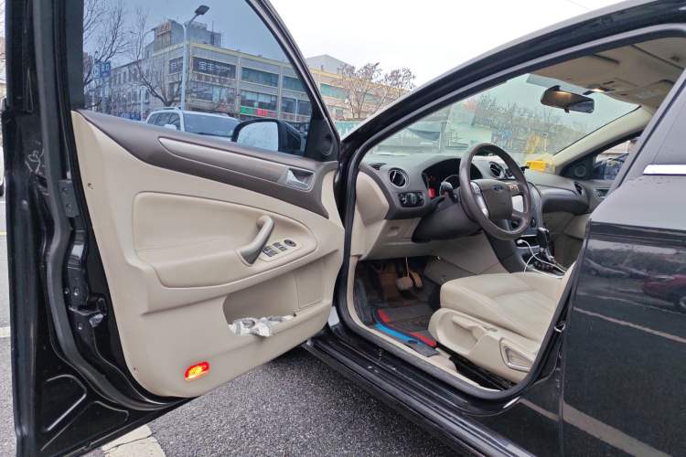 Used Ford Mondeo 2013 2.3L Fashion Edition