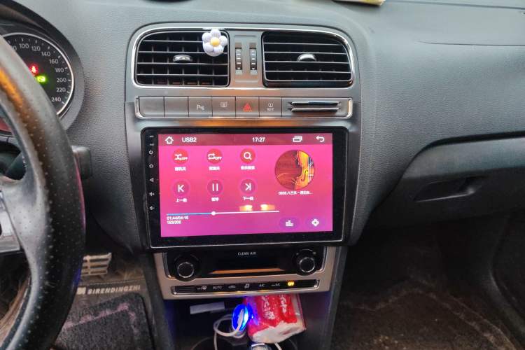 Used Volkswagen Polo 2016 1.6L Cross Polo Automatic Audio And AC Panel