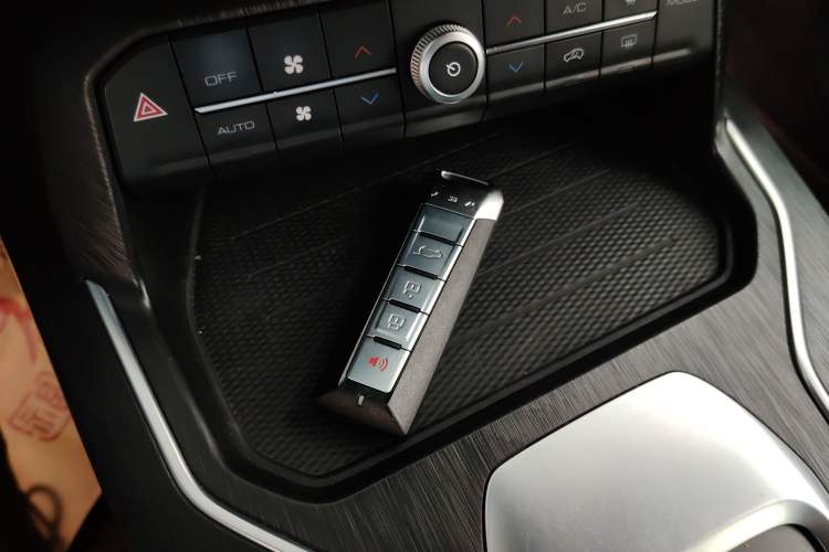 Used Wey VV5 2020 1.5T Two-Wheel Drive Smart Pioneer