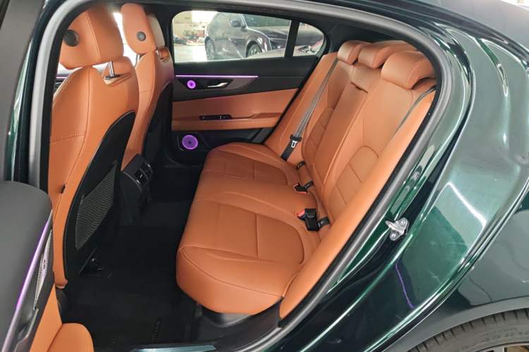 Used Jaguar XEL 2025 2.0T 250 PS R-DYNAMIC 90th Anniversary Edition