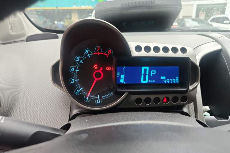 Used Chevrolet Aveo Sonic 2011 Hatchback 1.4L Automatic SL