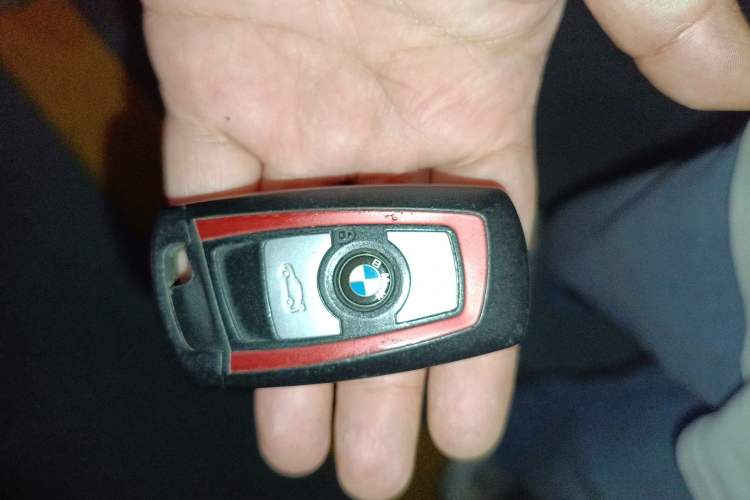 Used BMW 2 Series 2018 220i Convertible Coupe Sports Design Package Vehicle Key