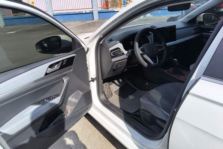 Used Volkswagen Lavida 2024 1.5L Automatic 5 Million Edition